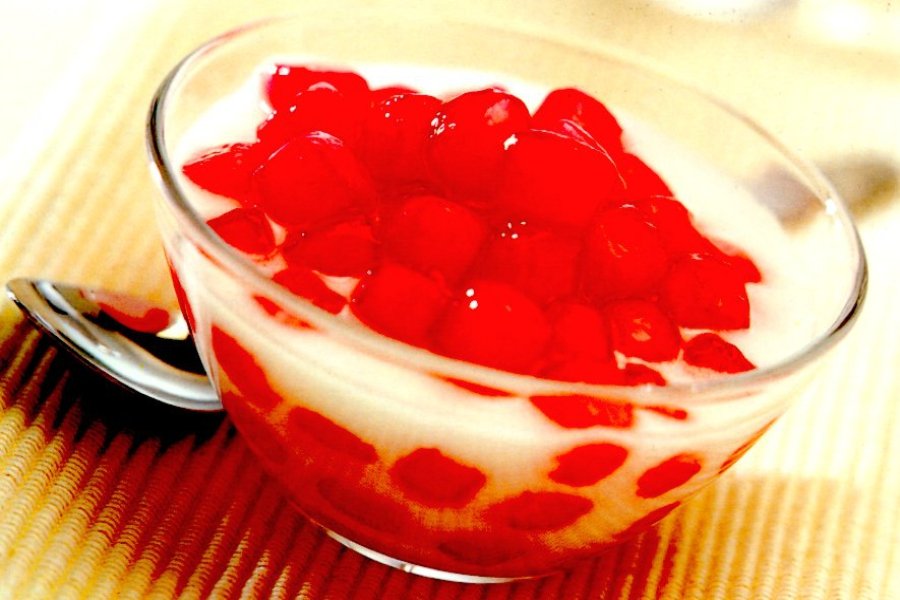 Mock Pomegranate Seeds in Coconut Ice Syrup