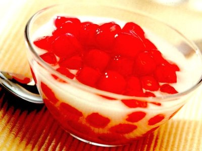Mock Pomegranate Seeds in Coconut Ice Syrup