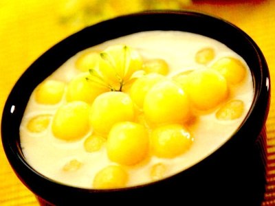 Mung Bean Balls in Coconut Cream