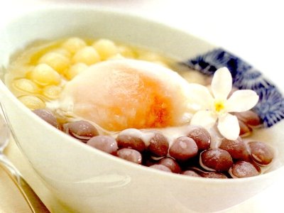 Rice Balls with Poached Eggs in Coconut Milk